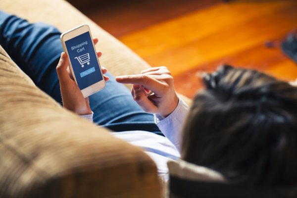 man on smartphone online shopping ecommerce